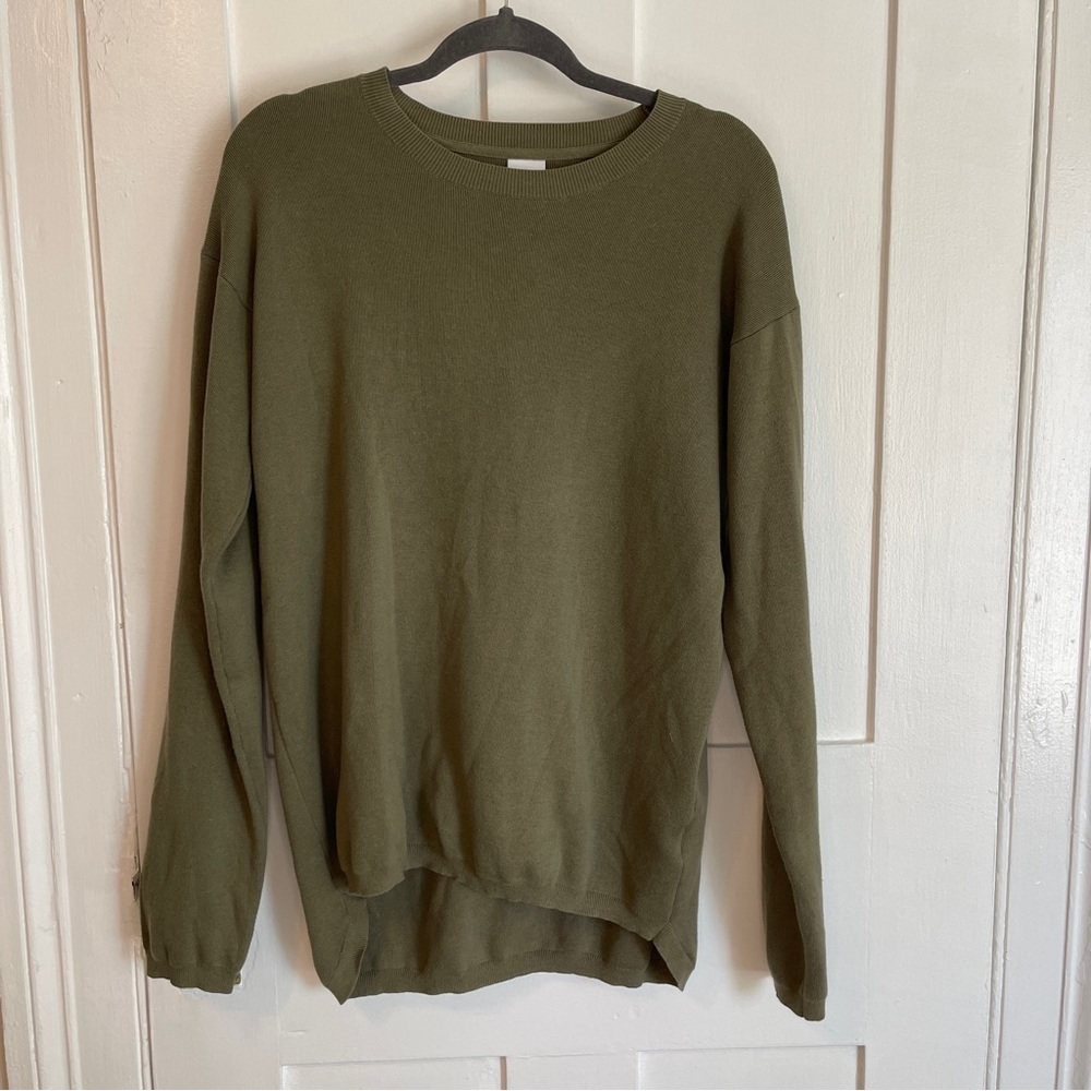 Won Hundred Sweater. Size Large. Green